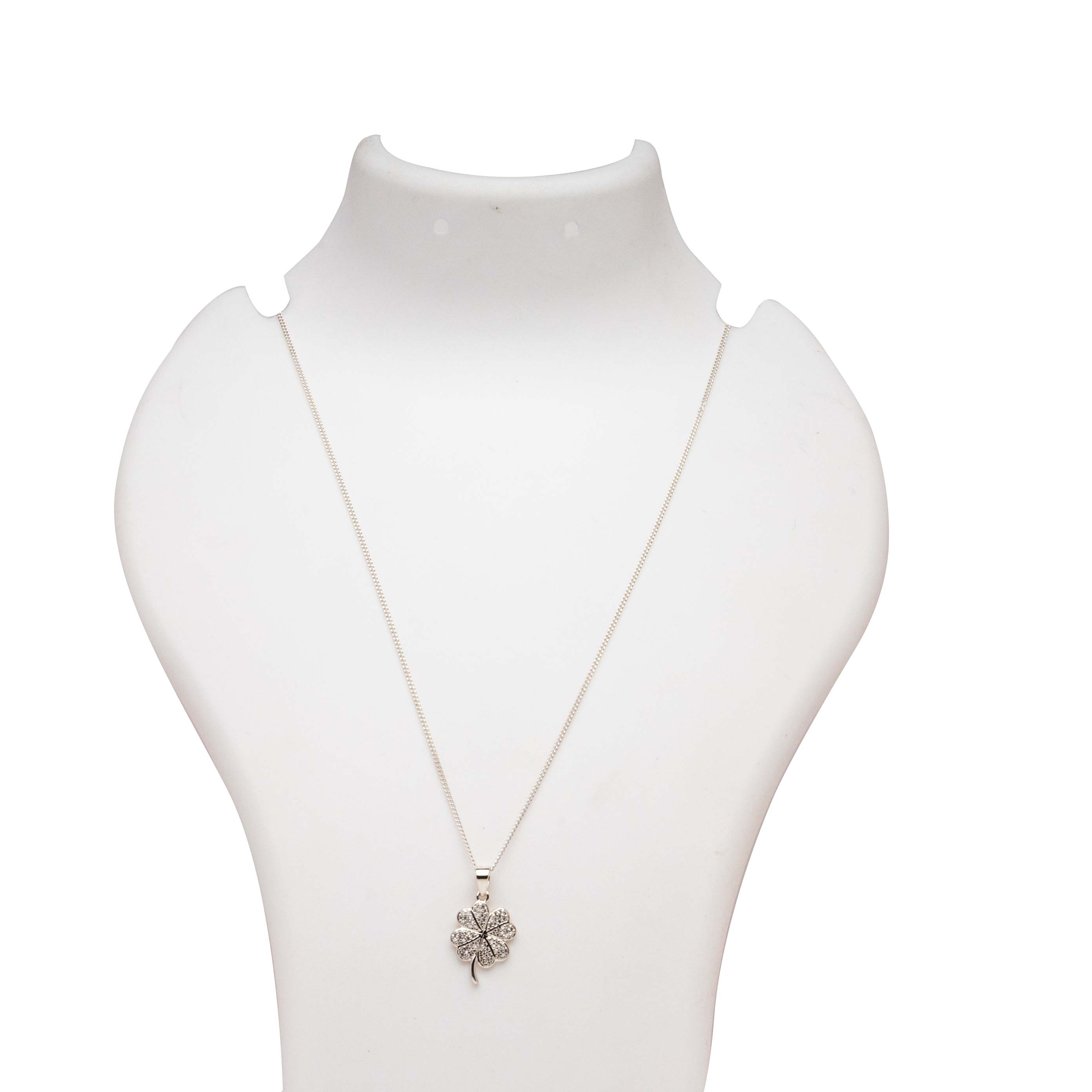 Chanel Gold CC Clover Pendant Necklace White Golden Cream Metal ref.225020  - Joli Closet